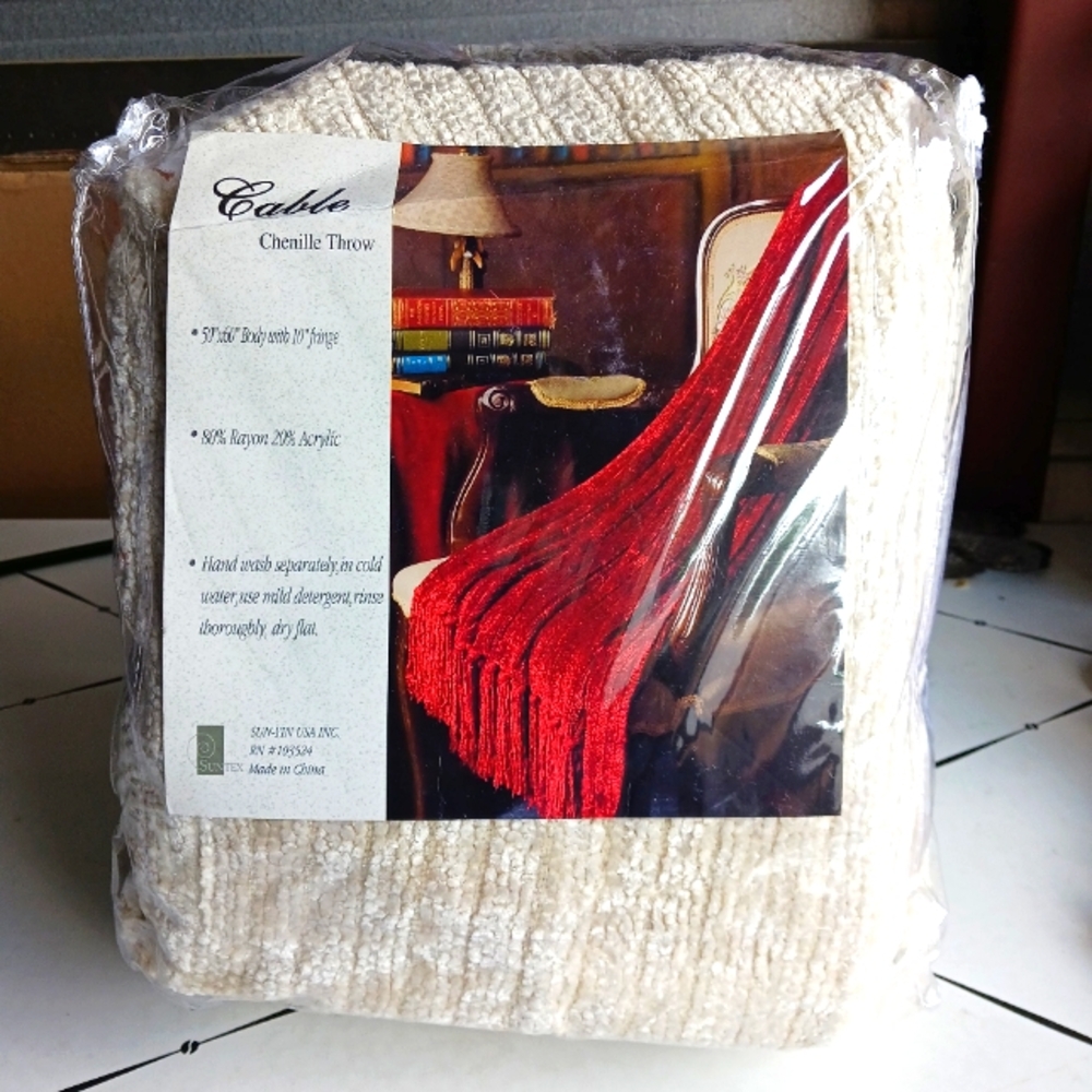 New Cream Cable Knit Accent Blanket Decor